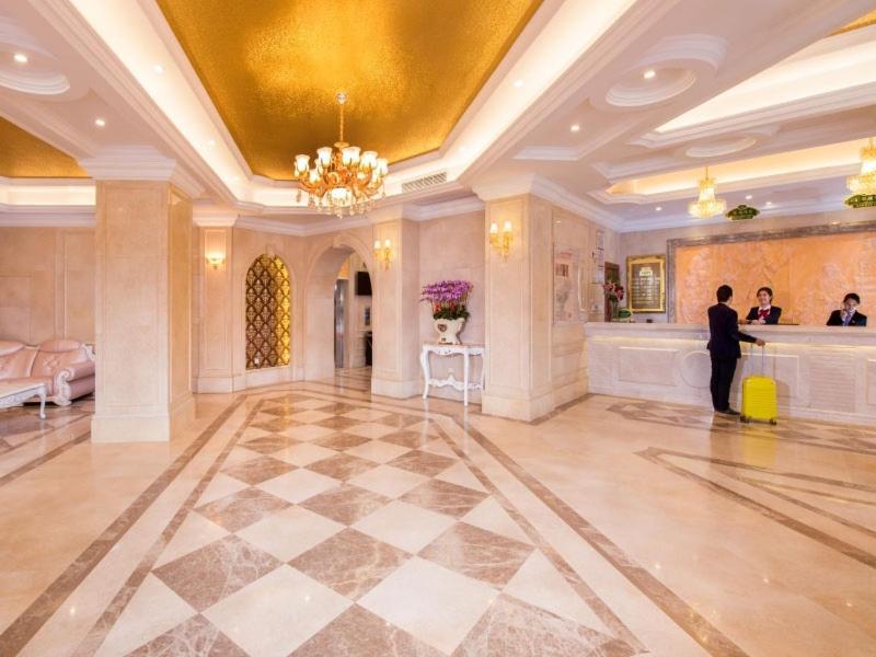 Vienna Hotel Puning South Huancheng Road High-Speed Train Station Buitenkant foto