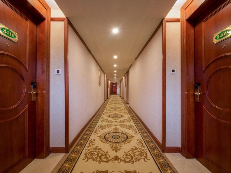 Vienna Hotel Puning South Huancheng Road High-Speed Train Station Buitenkant foto